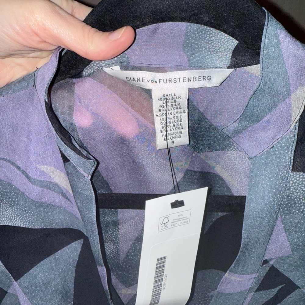 Diane Von Furstenberg Abstract Twist Front Blouse - Picture 2 of 5